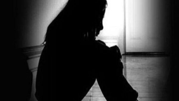 UP News: अमेठी में नाबालिक किशोरी के साथ फूफा ने किया ये बुरा हाल, जानें पूरी खबर