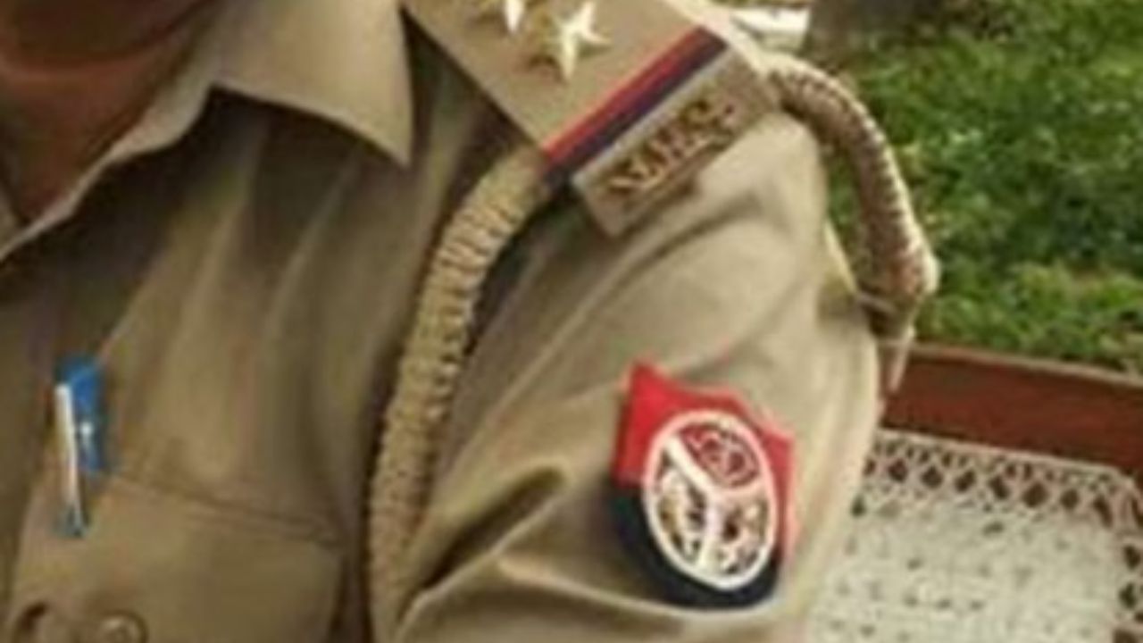 UP News: गोरखपुर पुलिस परिवार ने नम आंखों से दी श्रद्धांजलि,जानें पूरी खबर