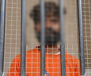 गोरखपुर में पुलिस के हत्थे चढ़ा हिस्ट्रीशीटर, जानें क्या पूरी खबर?