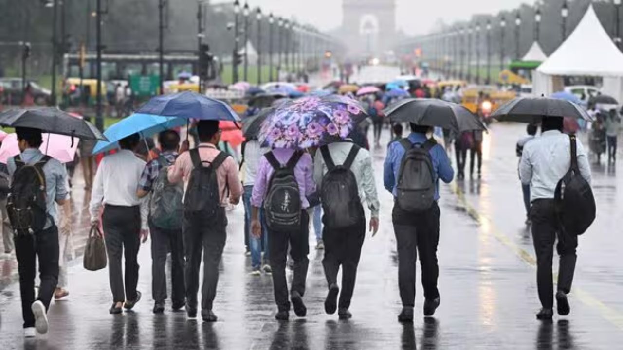 Weather Update: फरवरी में बदला मौसम का मिजाज, जानें बारिश को लेकर क्या है नया अपडेट?