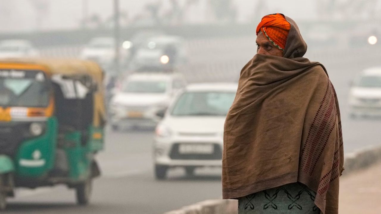 इंडिया मौसम विज्ञान विभाग (IMD) के मुताबिक, 20 फरवरी को राज्य के कुछ हिस्सों में फिर से हल्की बारिश हो सकती है। उसके बाद मौसम धीरे-धीरे साफ होने की उम्मीद है। हालांकि, पूरे हफ्ते तापमान में धीरे-धीरे बढ़ोतरी होने की उम्मीद है। मैक्सिमम टेम्परेचर 27 से 28 डिग्री सेल्सियस तक पहुंच सकता है, जबकि मिनिमम टेम्परेचर भी धीरे-धीरे बढ़ने की उम्मीद है।