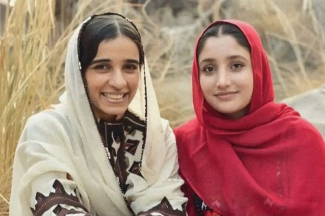 खूबसूरती पर ना जाना, इन दोनों महिलाओं से डर रहा पूरा पाकिस्तान, एक मिनट में कर देंगी शरीर के 100 टुकड़े