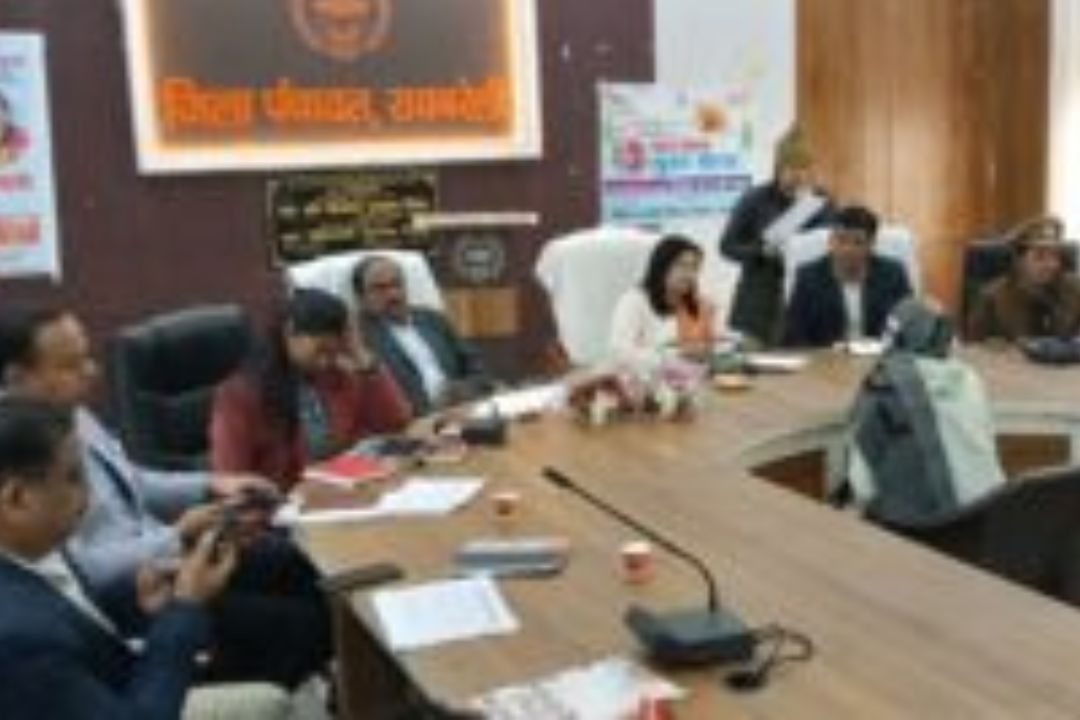 Raebareli News: घरेलू हिंसा से बाल विवाह तक, महिला आयोग ने सुनी पीड़ितों की आवाज