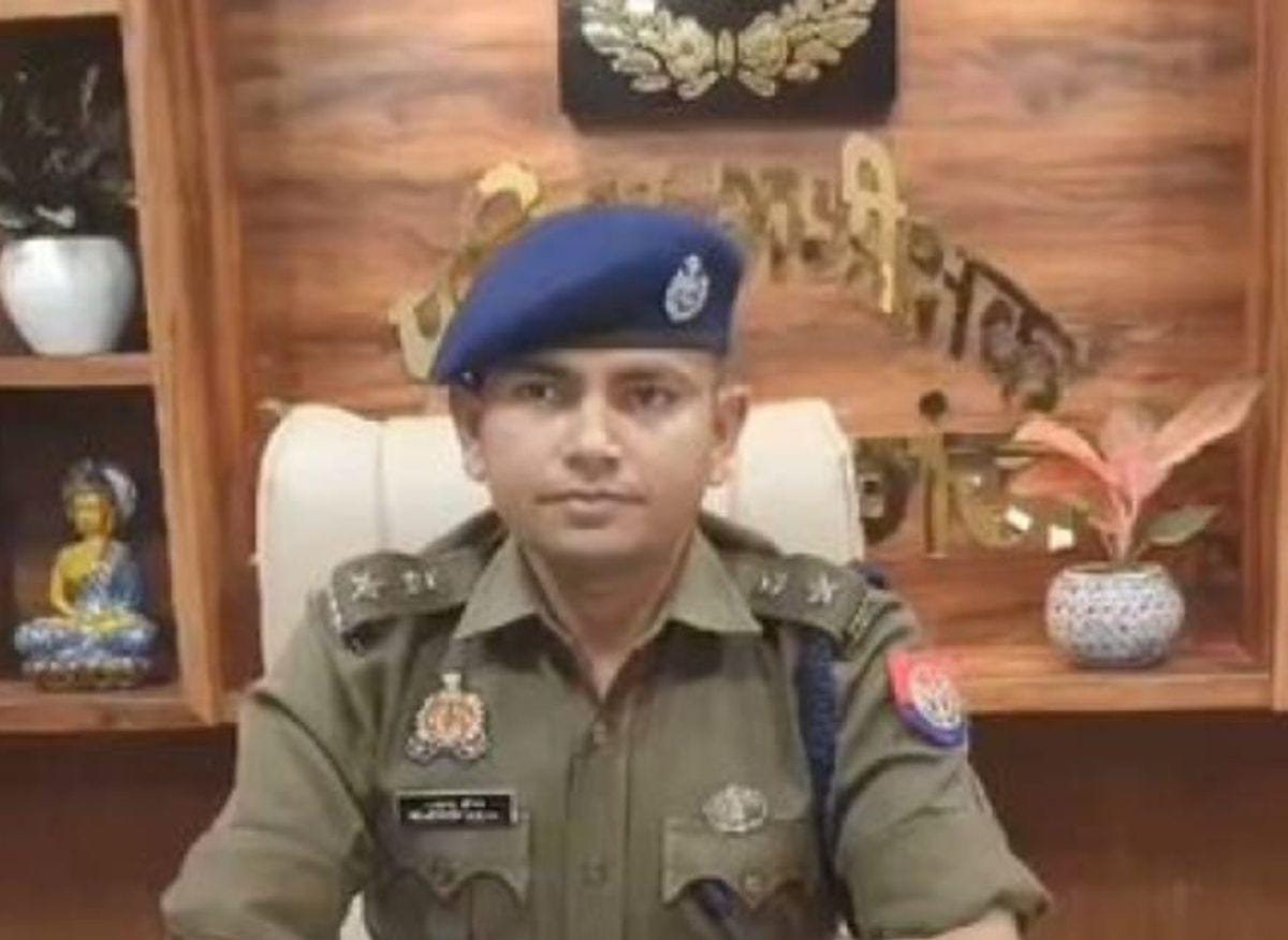 महराजगंज पुलिस में बड़ा फेरबदल: 84 पुलिसकर्मियों का तबादला, कई चर्चित चेहरों को मिली नई जिम्मेदारी