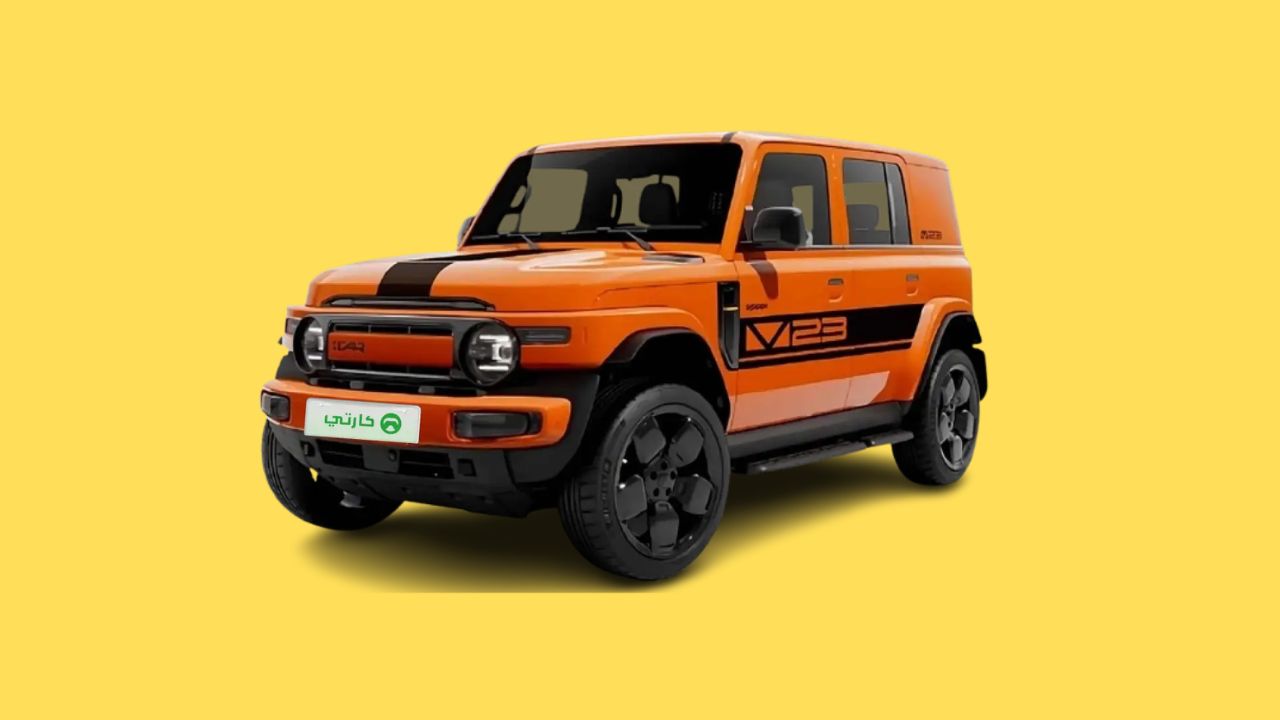 iCaur V23 की सबसे बड़ी खासियत इसका बॉक्सी और रेट्रो लुक है। इसका फ्रंट गोल हेडलाइट्स से लैस है, जो कुछ हद तक Mercedes-Benz G-Class की याद दिलाती हैं। लंबाई 4220mm और व्हीलबेस 2735mm होने के कारण अंदर का स्पेस अच्छा-खासा है। रूफ रैक, साइड स्टोरेज और साइड ओपनिंग टेलगेट जैसे फीचर्स इसे ऑफ-रोडिंग के लिए और आकर्षक बनाते हैं। (Img- Internet) iCaur V23 की सबसे बड़ी खासियत इसका बॉक्सी और रेट्रो लुक है। इसका फ्रंट गोल हेडलाइट्स से लैस है, जो कुछ हद तक Mercedes-Benz G-Class की याद दिलाती हैं। लंबाई 4220mm और व्हीलबेस 2735mm होने के कारण अंदर का स्पेस अच्छा-खासा है। रूफ रैक, साइड स्टोरेज और साइड ओपनिंग टेलगेट जैसे फीचर्स इसे ऑफ-रोडिंग के लिए और आकर्षक बनाते हैं। (Img- Internet)