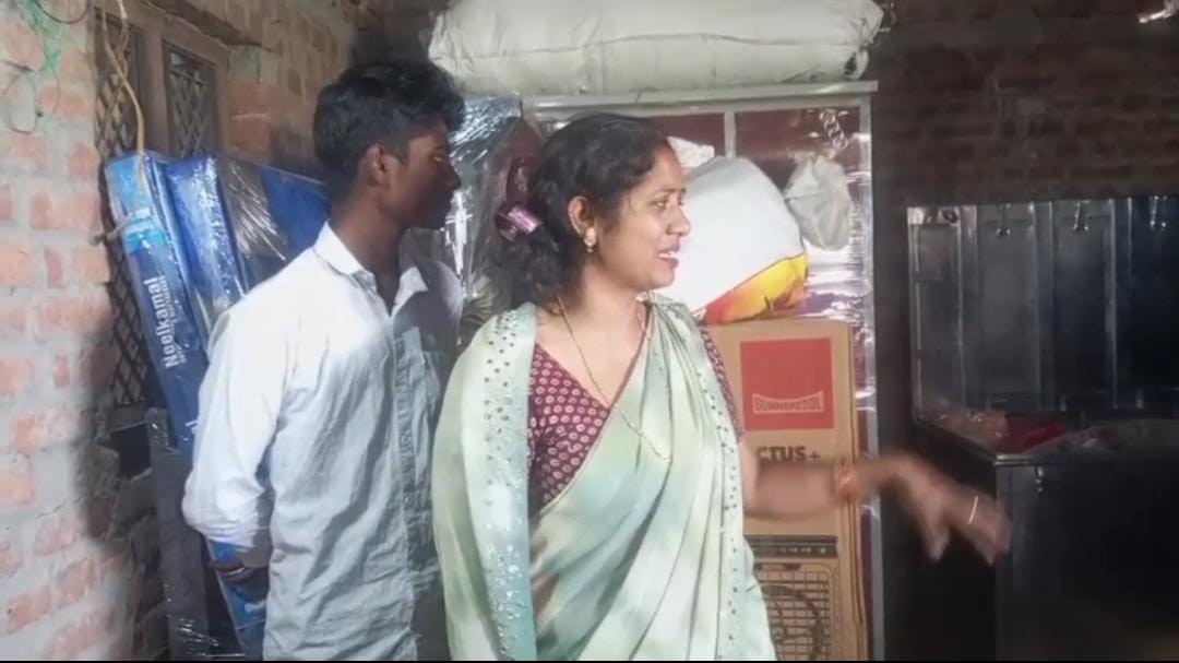 Maharajganj News: शादी की खुशियों पर चोरों का साया, शादी वाले घर में हुआ ये बड़ा कांड