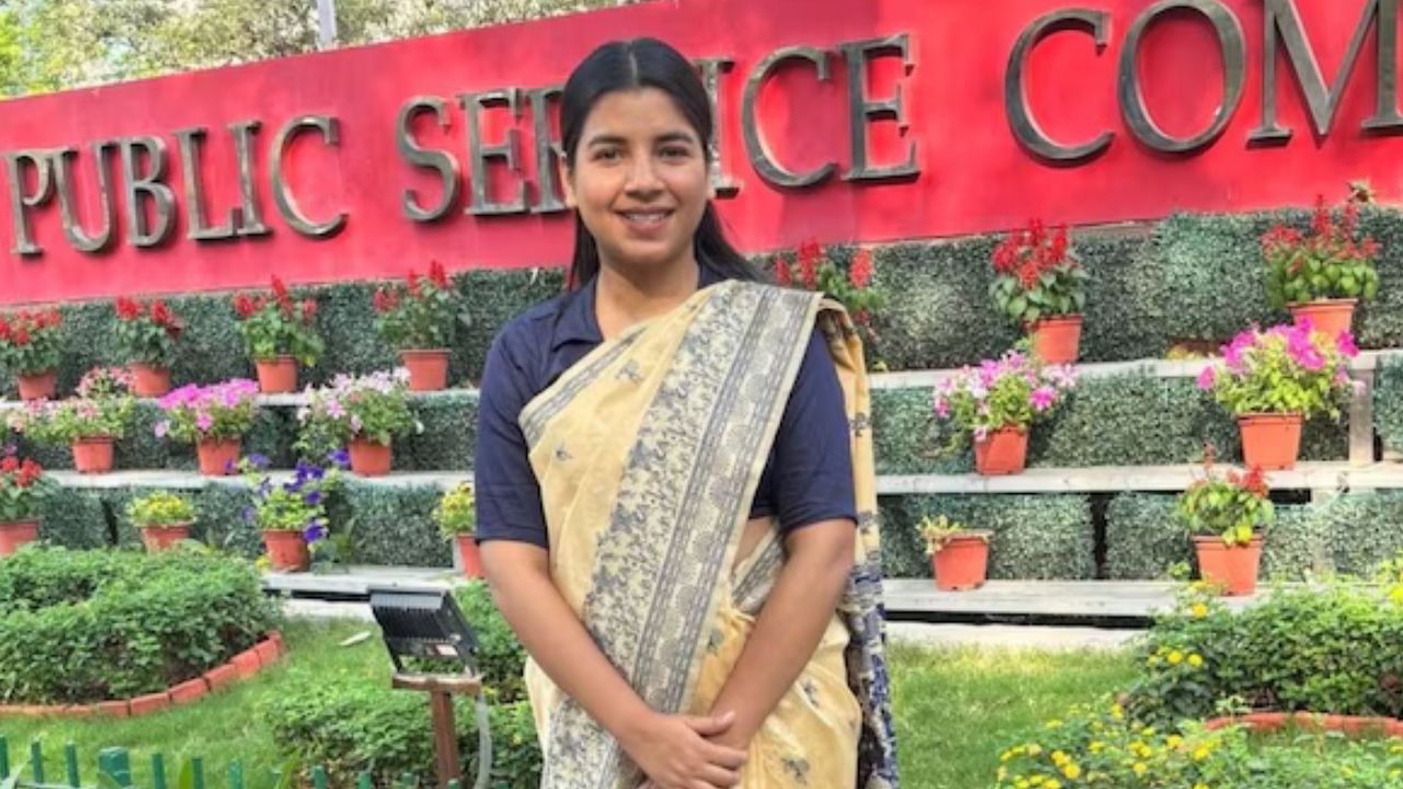 UPSC Result 2025: यूपी की आस्था जैन ने हासिल की 9 वीं रैंक, जानिये कौन हैं आस्था
