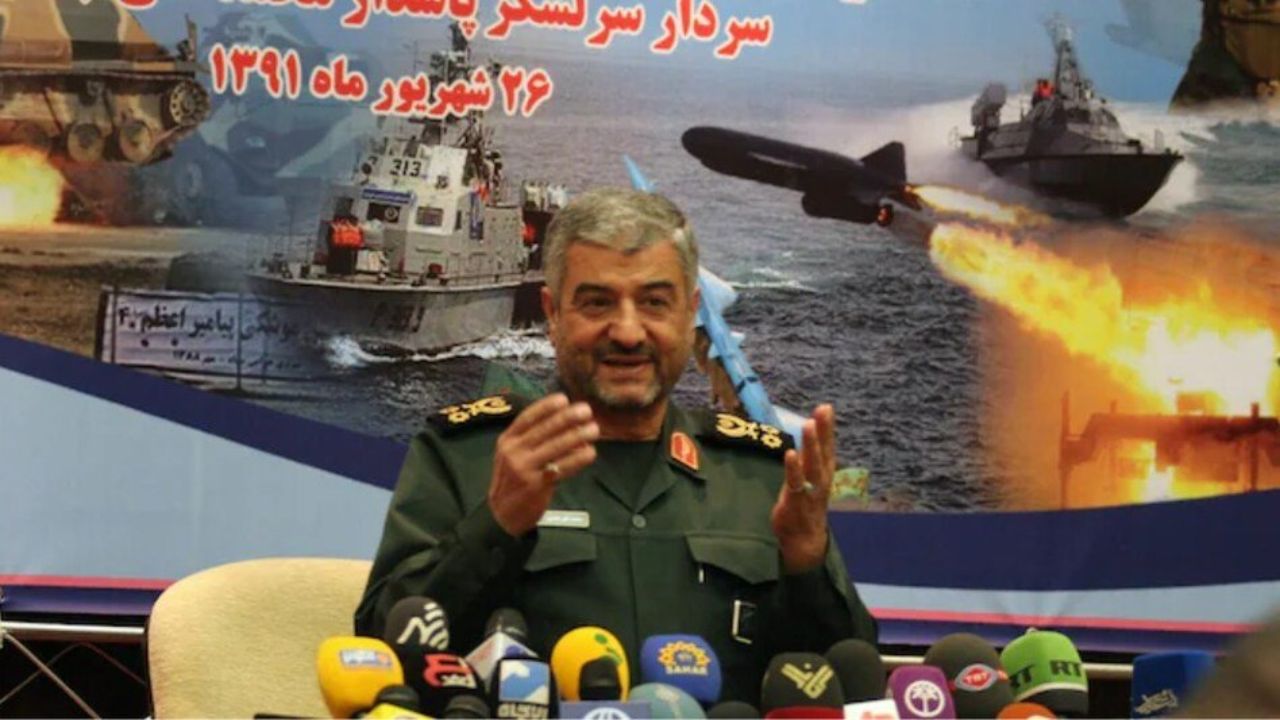 अमेरिका-इजरायल के हमलों के बीच भी डटा ईरान, जानें कैसे अली जाफरी मोजेक डिफेंस सिस्टम बना अचूक