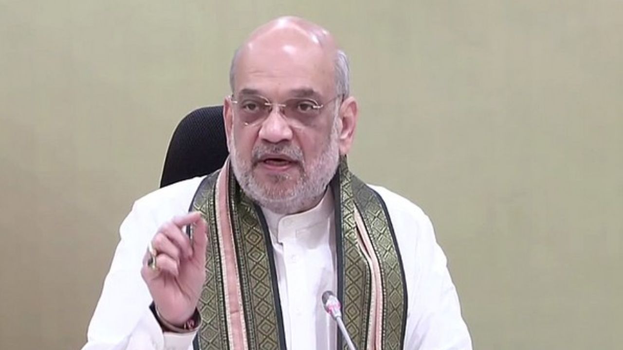 Iran Isreal War: Oil-Gas पर गृह मंत्री अमित शाह की अध्यक्षता में तीन मंत्रीयों की कमेटी गठित, जानें कौन-कौन है सदस्य