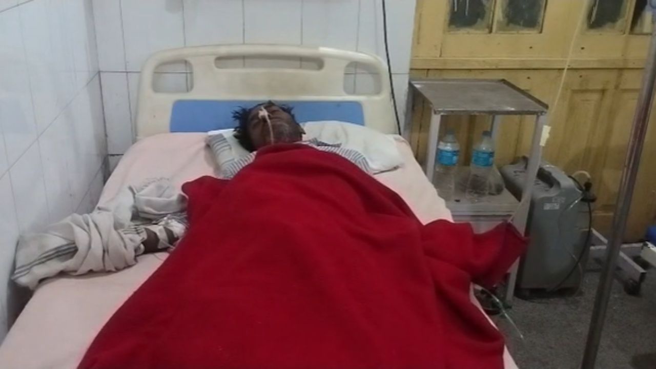 Badaun: केमिकल में शराब मिलाकर पीने से 2 लोगों की मौत, 1 गंभीर