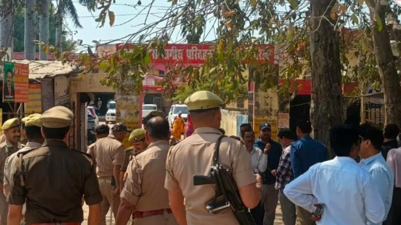 Bareilly News: बरेली में आरटीओ की छापेमारी से हड़कंप, कई दलाल मौके से फरार