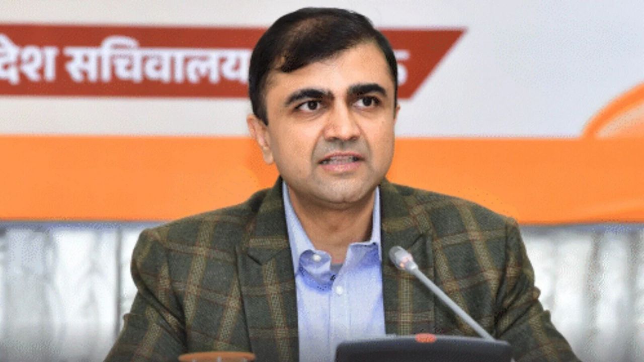 Bureaucracy News: आईएएस अफसर Abhishek Prakash बहाल, मिलेगी ये जिम्मेदारी
