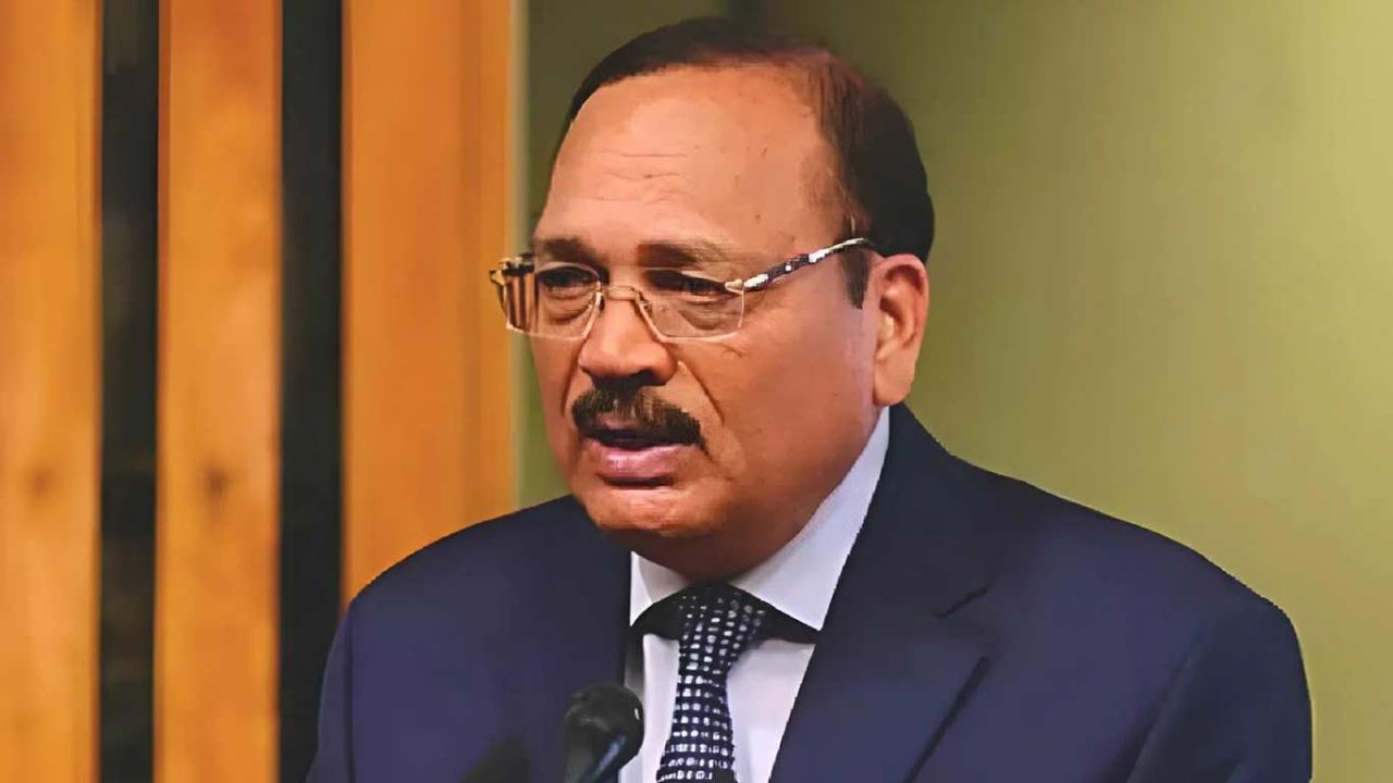 CJI सूर्यकांत की सख्त फटकार से कोर्ट में सन्नाटा, जानिये पूरा मामला