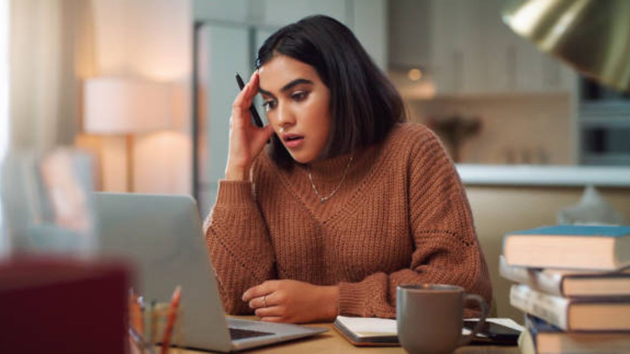 रिजल्ट के बाद सबसे बड़ा सवाल, कौन सा करियर देगा सफलता और पैसा? जानिए ऐसे 10 कोर्स के बारे में, जो बदल देगा भविष्य