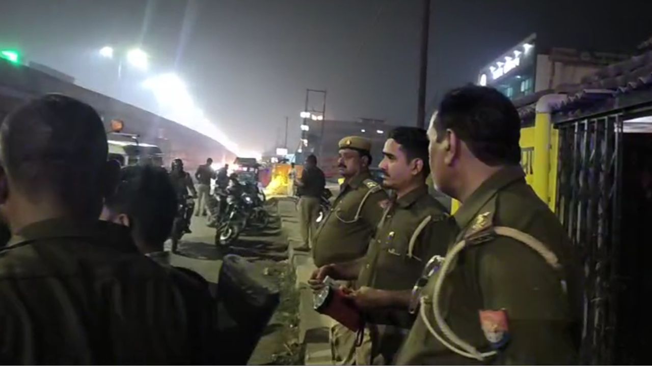 निजी अस्पताल के पास पुलिस ने पकड़ा ऐसा नेटवर्क, कंडोम और शराब बरामद, सच जानकर हो जाएंगे आप भी हैरान!