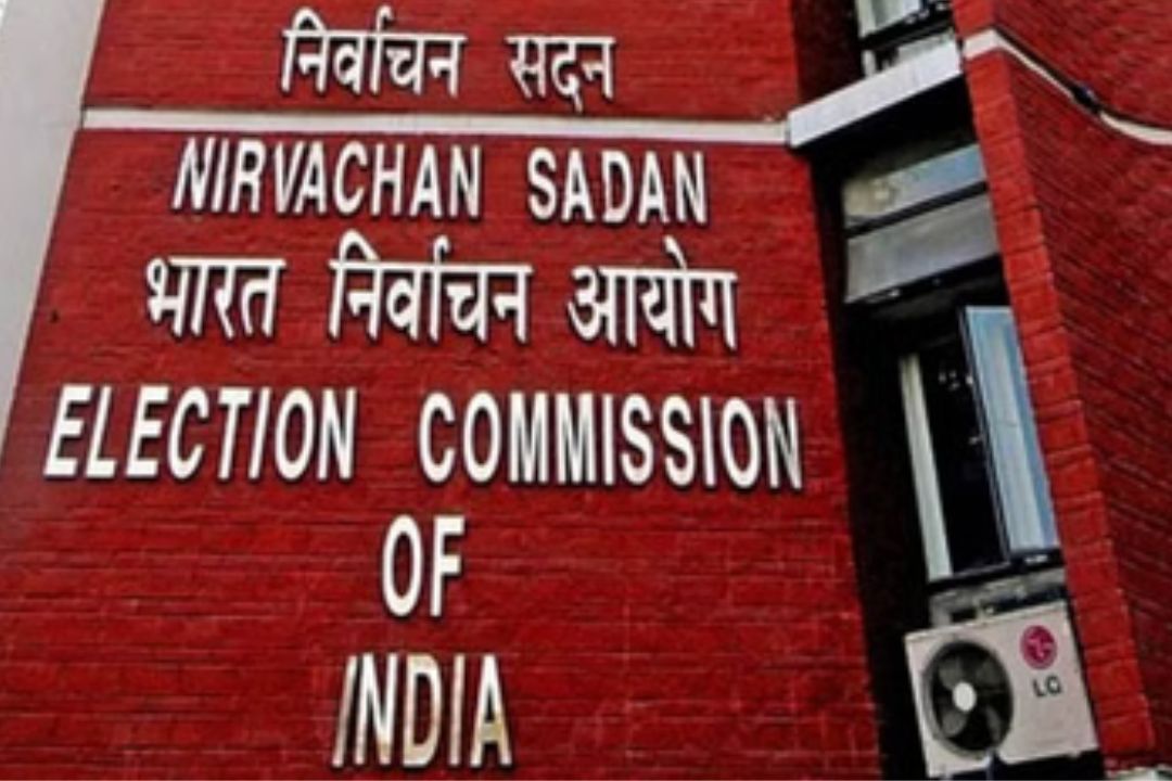 DM हटे, कई अफसर बदले और… बंगाल चुनाव से पहले बड़ा एक्शन, यहां जानें पूरा अपडेट