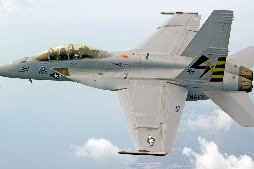 US‑Iran War: ईरान ने मार गिराया अमेरिकी जेट? वीडियो के साथ दावा, बढ़ा तनाव