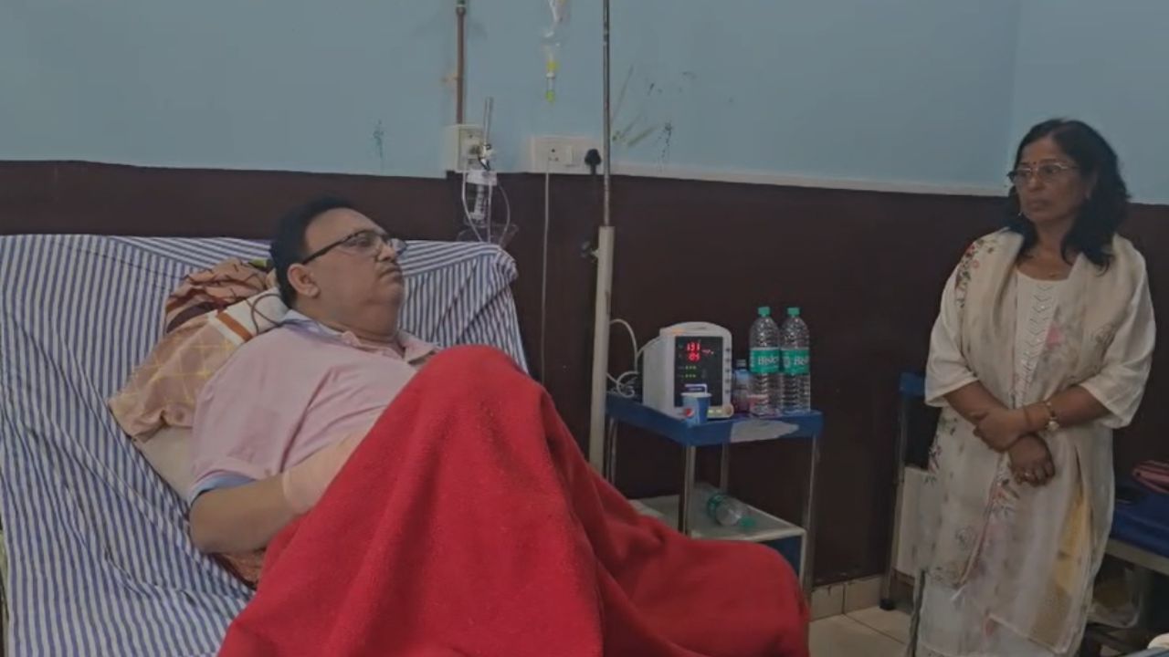 फतेहपुर DIOS ऑफिस ने तैनात बाबू की खाई नींद की गोलियां; BJP जिला अध्यक्ष पर लगाया ये आरोप