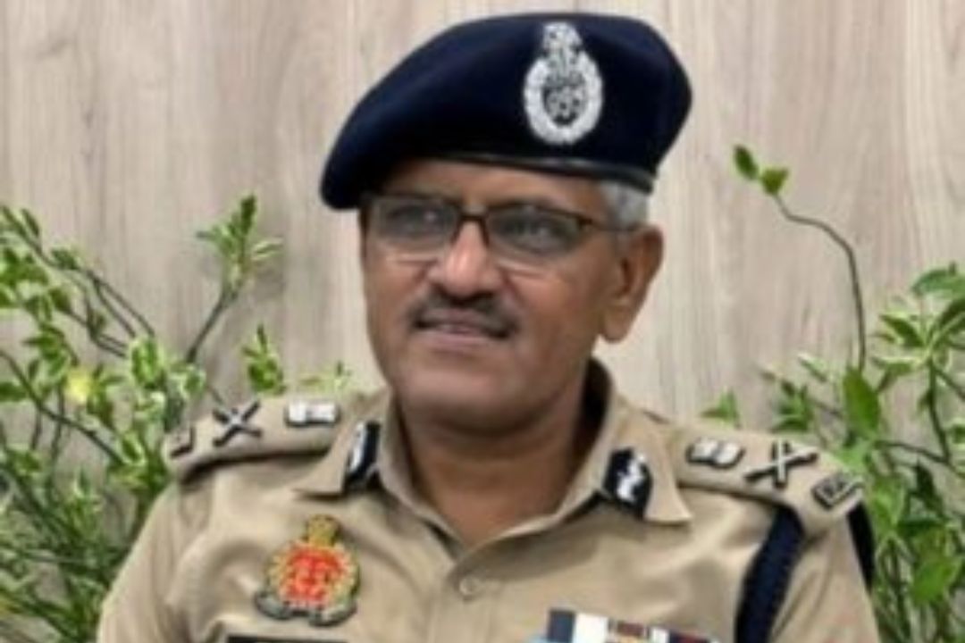 गोरखपुर जोन पुलिस का  बड़ा एक्शन: 48 घंटे की कड़ी कार्रवाई और सैकड़ों गिरफ्तार, पढ़ें पूरी खबर