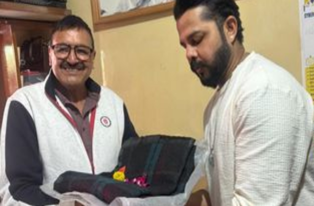 Kainchi Dham: तेज गेंदबाज श्रीसंत ने बाबा नीब करौरी आश्रम में हनुमान चालीसा पाठ कर भक्तों के दिल जीते