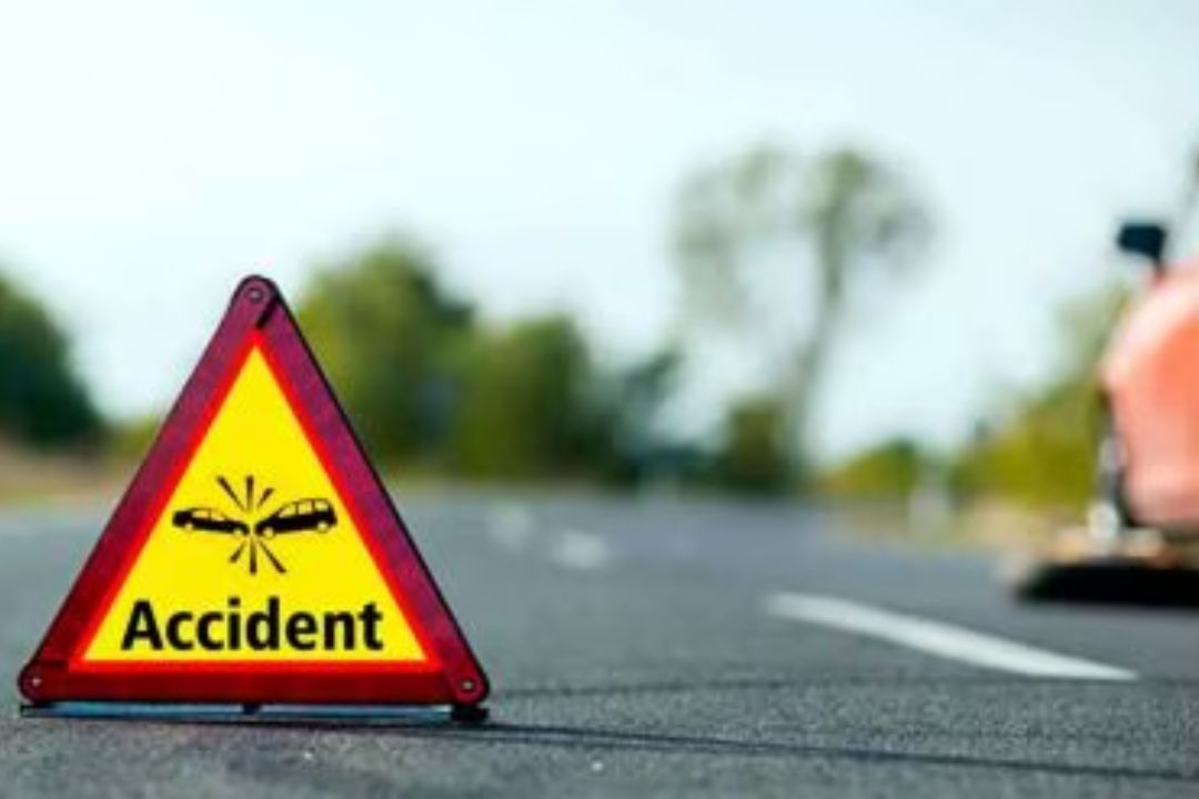 मध्य प्रदेश में दर्दनाक हादसा: एक झटके में उजड़ गए 10 परिवार… 30 से ज्यादा घायल, जानें क्या है पूरा मामला