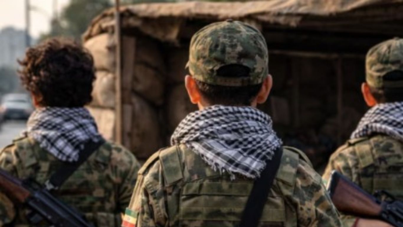 गजब! अब ईरान में 12 साल के बच्चे भी हो रहे सेना में भर्ती, यह अली खामेनेई के नाम पर जोश या मजबूरी? उठ रहा बड़ा सवाल