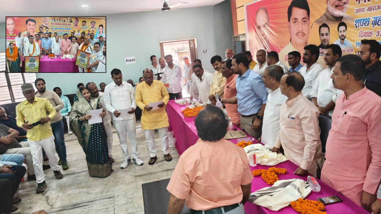 Maharajganj: उपजिलाधिकारी की मौजूदगी में आनंदनगर नगर पंचायत में नव-सभासदों ने ली शपथ, पढ़ें पूरी खबर