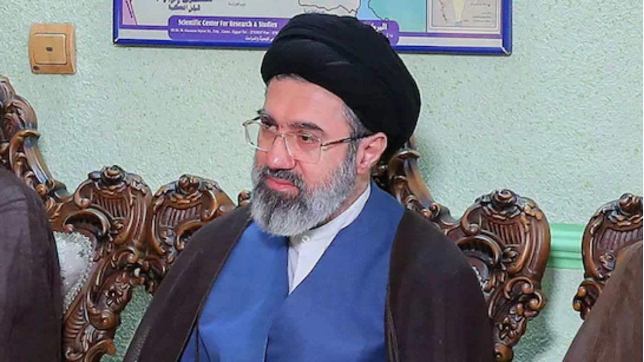 अमेरिका का बड़ा शिकंजा, 92 करोड़ के इनाम से घिरा ईरान का नया सुप्रीम लीडर; जानें अब क्या हुआ?