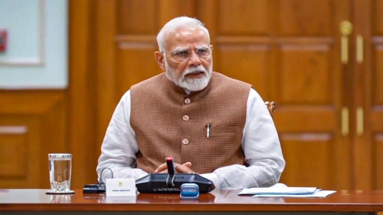 पीएम मोदी वरिष्ठ मंत्रियों संग करेंगे उच्चस्तरीय बैठक, तेल-गैस आपूर्ति समेत इन अहम मुद्दों पर हो सकती है चर्चा