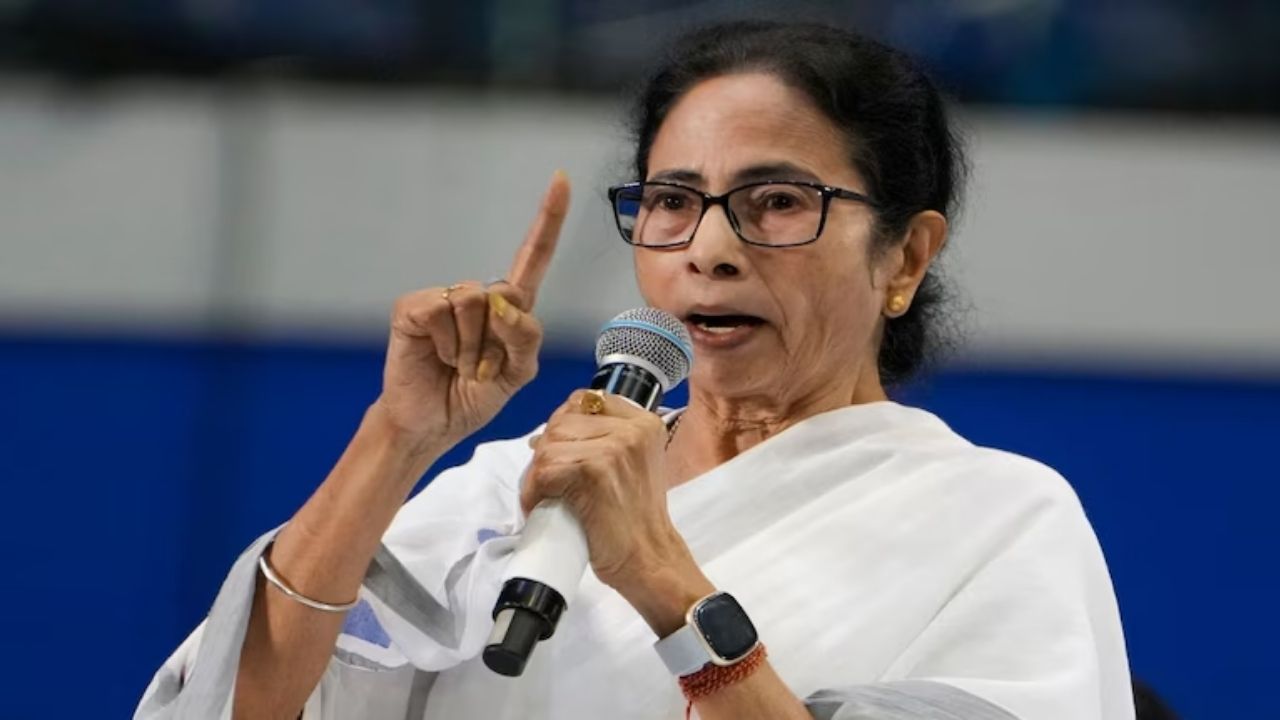 West Bengal Assembly Elections 2026: टीएमसी का घोषणापत्र जारी, जानें किन योजनाओं पर दिया जोर