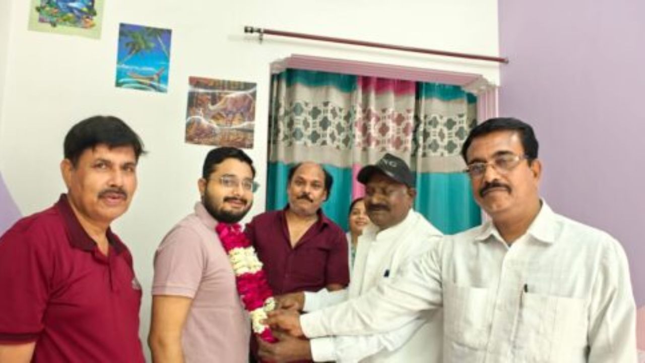 रायबरेली के होनहारों ने UPSC पास कर लहराया परचम, जिले का नाम किया रोशन