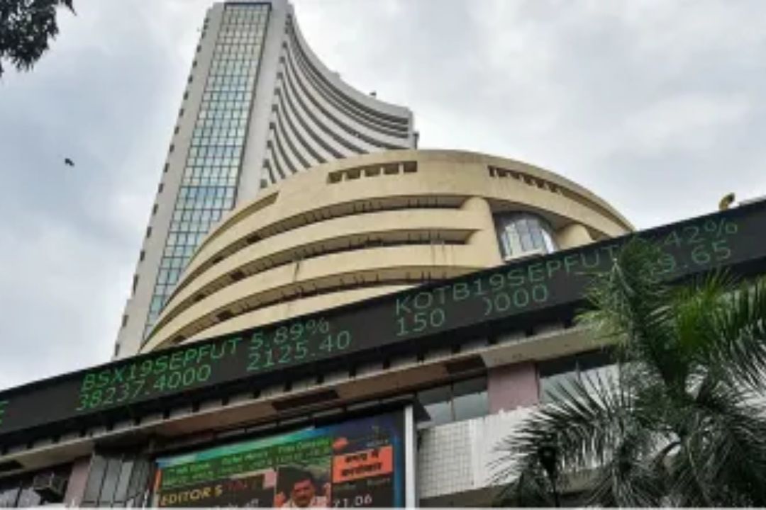 Share Market: वैश्विक तनाव से बाजार पर असर, इस स्टॉक में भारी गिरावट के संकेत