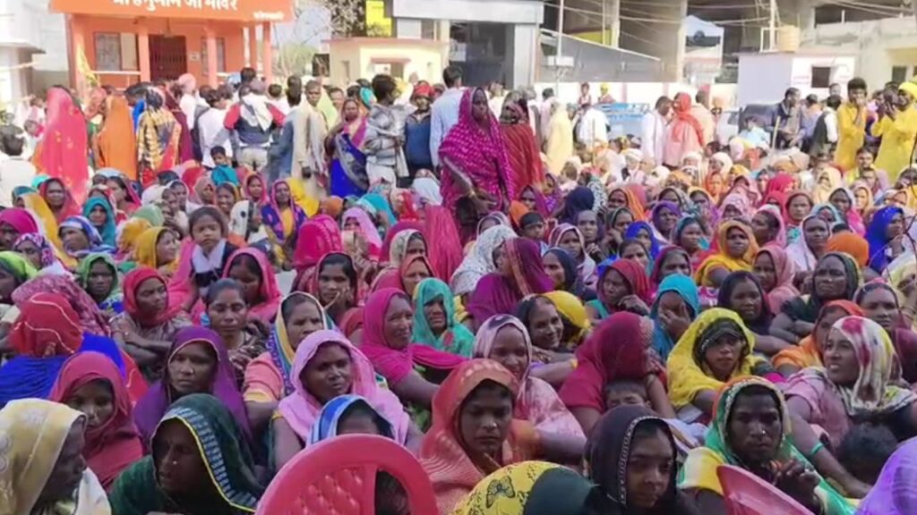 Suddenly, a crowd surged ahead of the festivals sonbhadra