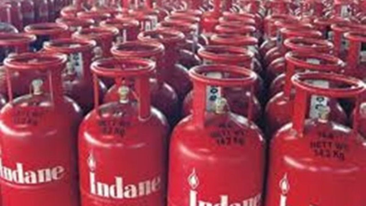 नैनीताल में गैस संकट या कुछ और? कोयले की मांग अचानक क्यों बढ़ी, होटल व्यवसायियों में मचा हड़कंप