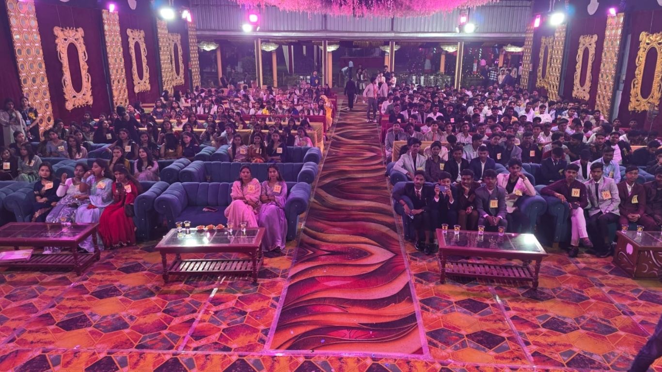 आरपीआईसी स्कूल ने छात्रों को ऐसे किया विदा, सांस्कृतिक कार्यक्रमों ने बांधा समां