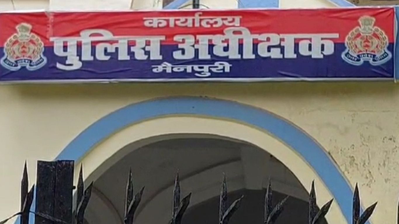 मैनपुरी पुलिस की बड़ी कार्रवाई, बरामद किए 40 से अधिक मोबाइल फोन, लोगों के चेहरे पर लौटी खुशी, पढ़ें पूरी खबर…