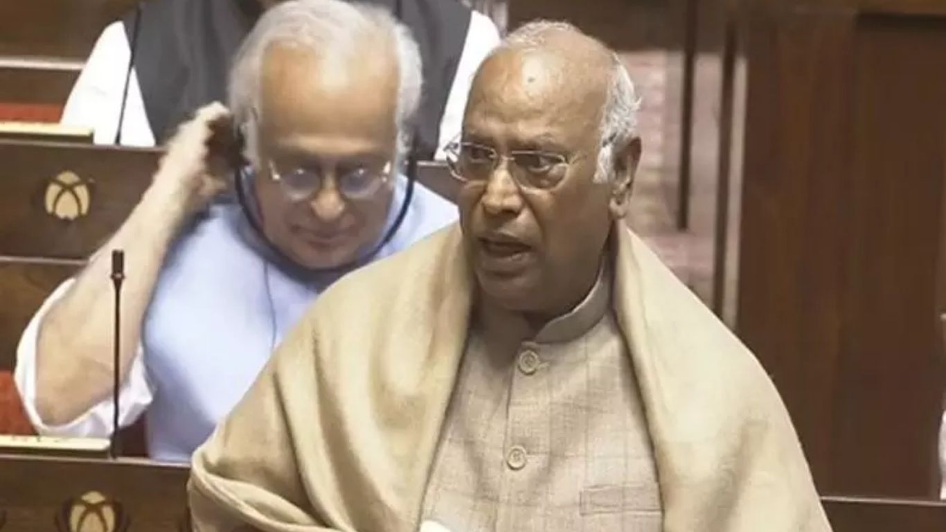 जानें राज्यसभा के विदाई समारोह में खरगे ने किसके लिए बोल दी ऐसी बात कि पीएम मोदी भी नहीं रोक पाए हंसी!