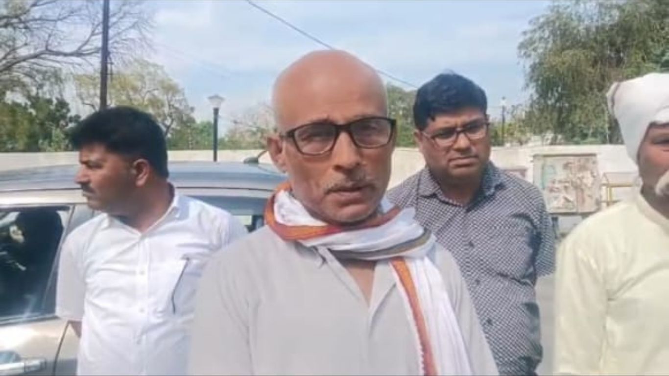 Budaun: एसएसपी और पीड़ित पिता की बंद कमरे में वार्ता, क्या अब बेनकाब होंगे बदायूं के वो बाहुबली? जानें क्या है मामला