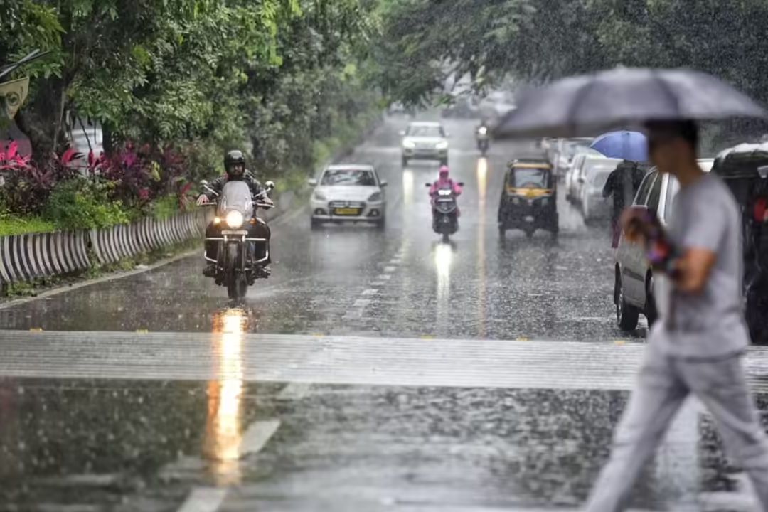 Weather Alert: 19 राज्यों में आंधी-बारिश का खतरा, किसानों की बढ़ी चिंता