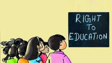 महराजगंज में निजी स्कूलों की मनमानी पर शिकायत: गरीब बच्चों को प्रवेश नहीं, लगा वसूली का आरोप