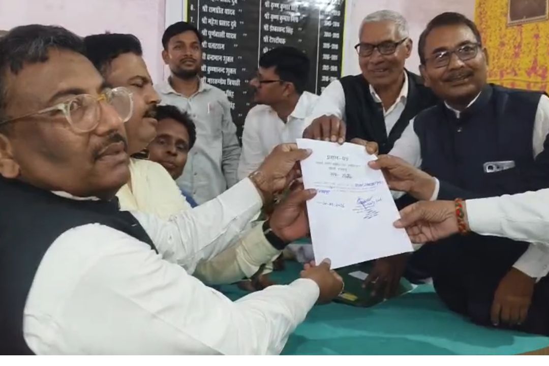 Gorakhpur News: बार एसोसिएशन चुनाव में एक वोट पर विवाद, कृपाशंकर और सत्यप्रकाश के बीच कड़ा मुकाबला