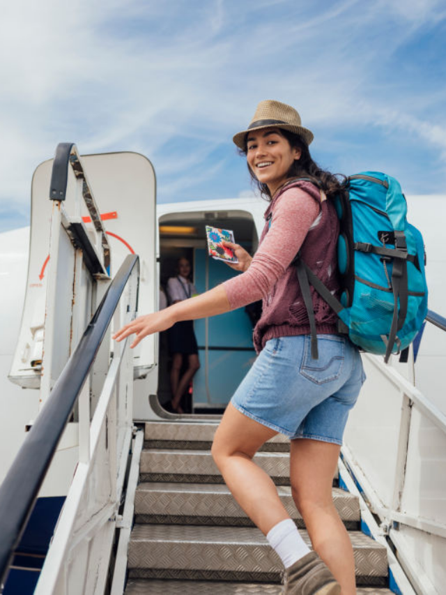 पहली विदेश यात्रा का सपना कहीं बन न जाए परेशानी! ये 4 गलतियां कर सकती हैं पूरा ट्रिप खराब