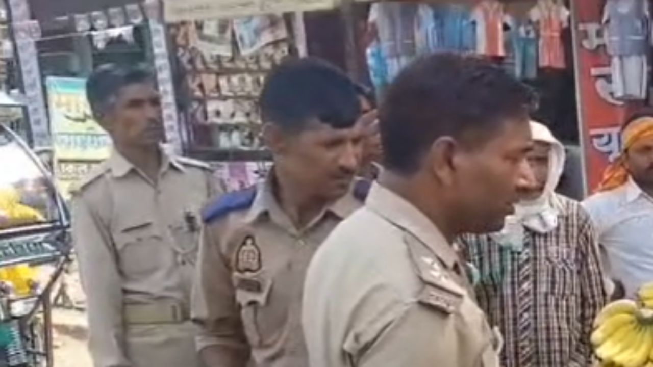 एटा में टप्पेबाजों का खेल, महिला को बातों में फंसाकर उतरवा लिए…पढ़ें पीड़िता की आपबीती