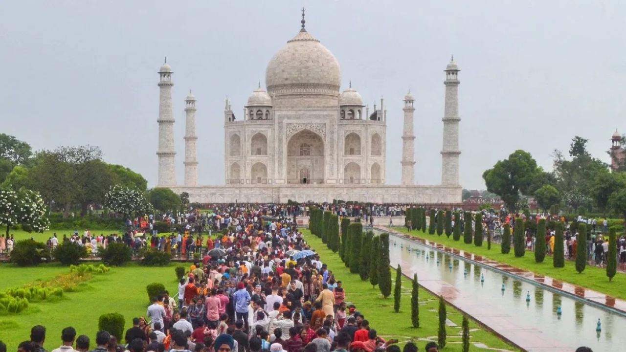 धूप से तपा यूपी, लेकिन आसमान में बन रहा नया खेल… क्या आने वाली है बारिश?