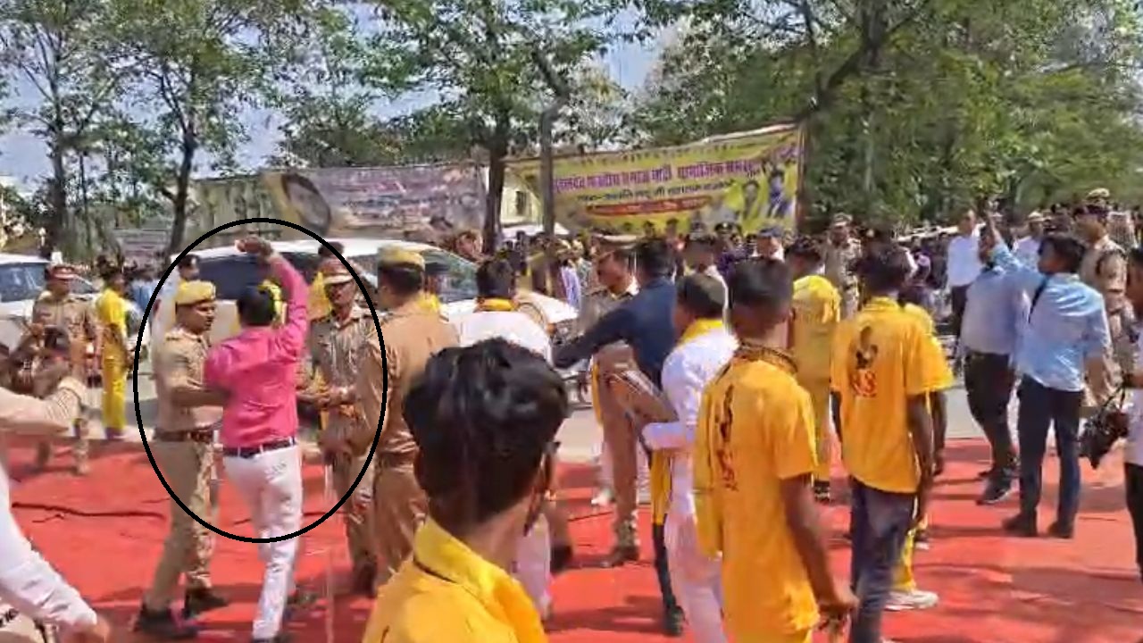 Follow-Up: महराजगंज में ओम प्रकाश राजभर की रैली में काला झंडा, जानें किस नेता ने और क्यों किया विरोध?