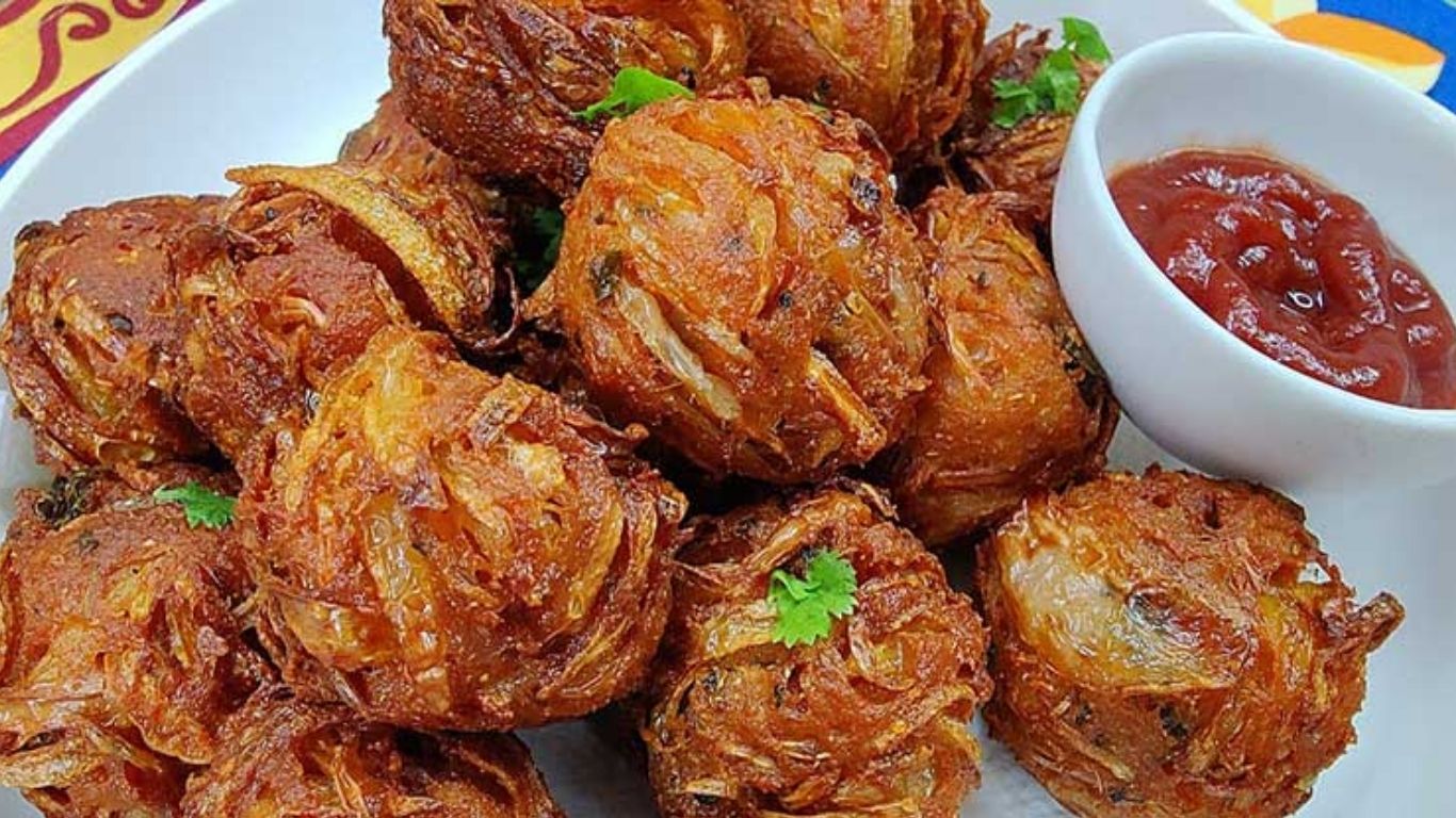 मुझे गर्म पकौड़े खाने है…बीवी की ये बात सुनकर दुकान पर गया पति, वापस लौटा तो नवेली दुल्हन गायब; पढ़ें अनोखी स्टोरी