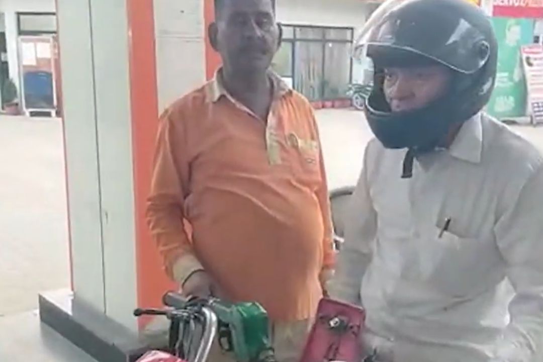 |Video| रायबरेली में अचानक अफवाहों के बीच पेट्रोल पंपों का हाल क्या है? जानिए सच्चाई!