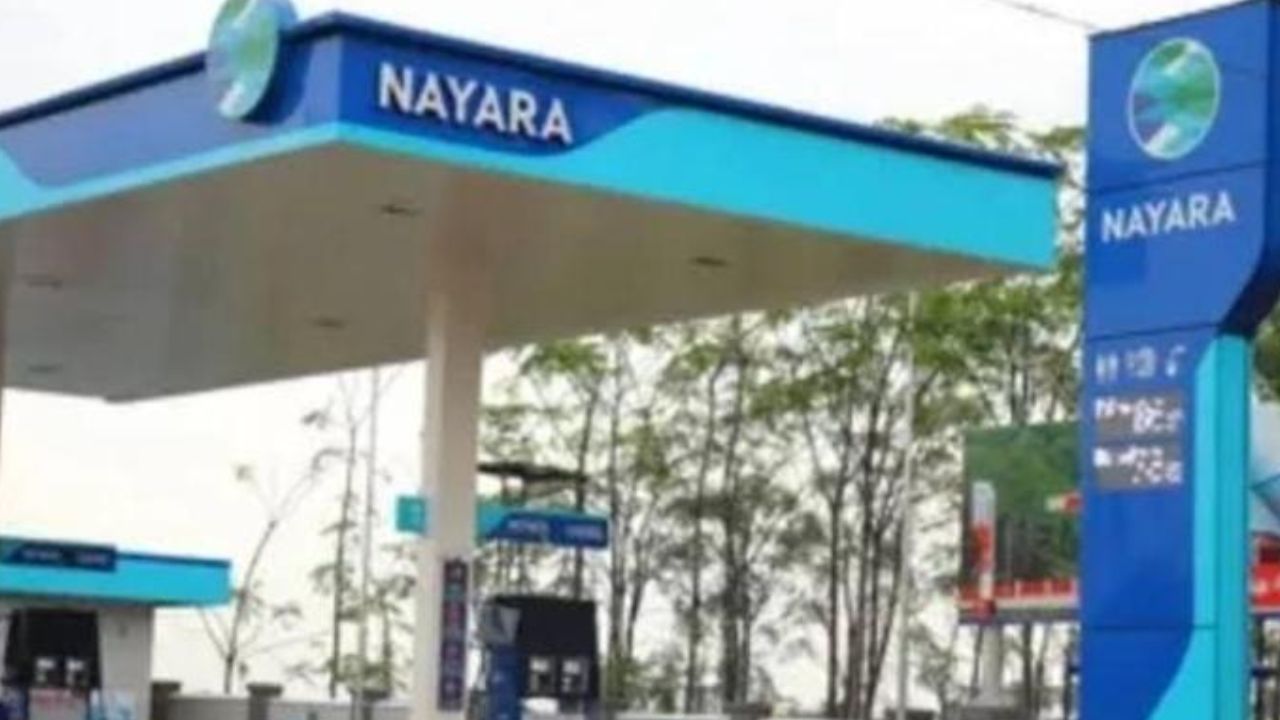 देवरिया में पेट्रोल पंप पर छापा: 400 लीटर डीजल के साथ बड़ा खुलासा, चल रहा था कुछ गड़बड़?