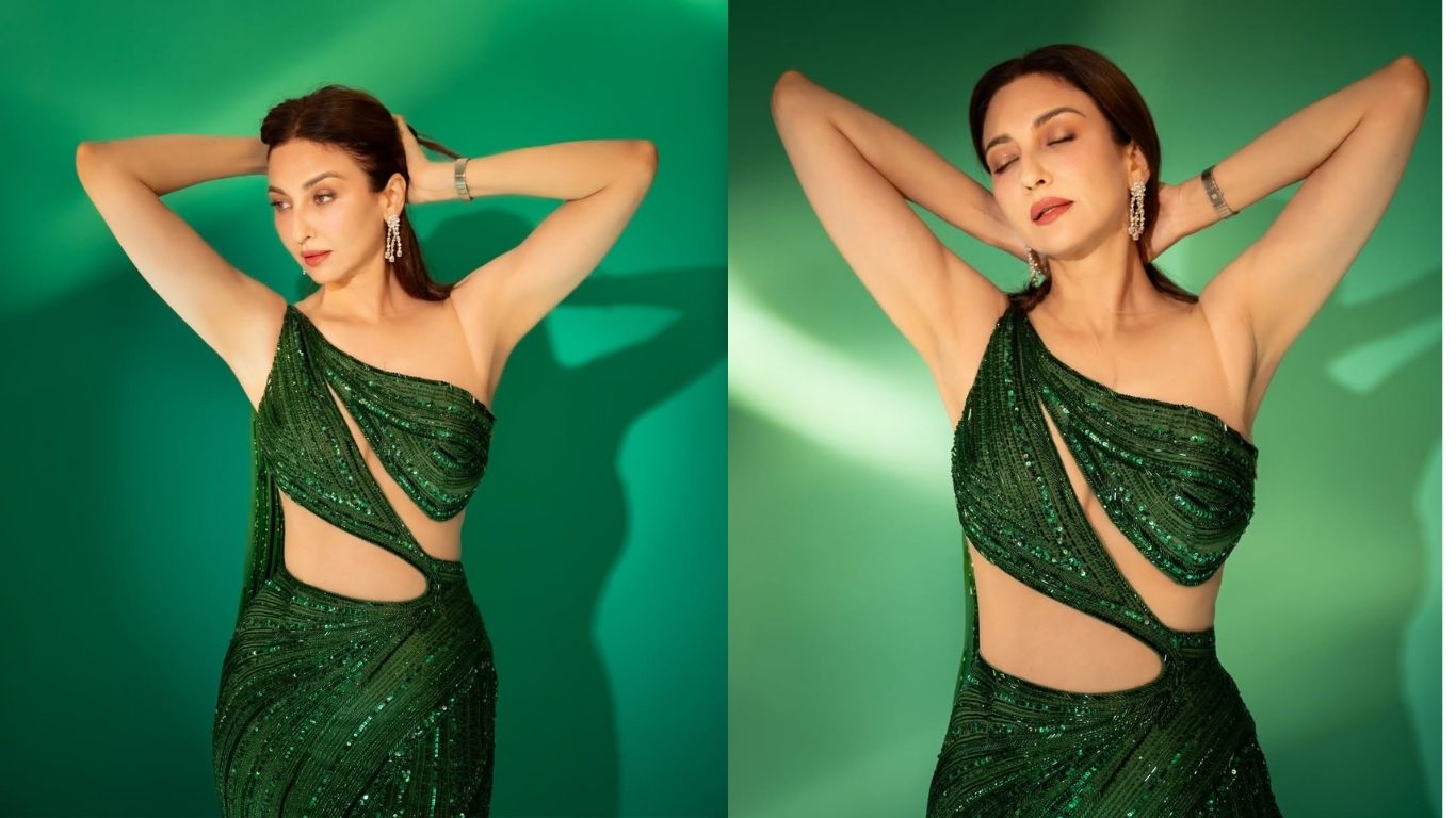सौम्या टंडन ने ग्रीन कलर की ड्रेस में इंस्टाग्राम पर फोटोज शेयर किए हैं। जिसमें वह काफी सेक्सी और हॉट लुक में हैं।