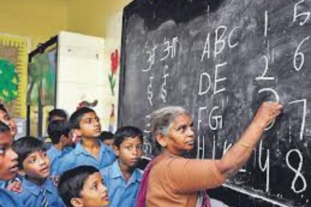 UPTET 2026: 50 हजार अभ्यर्थियों को बड़ी राहत, UPESSC के 3 बड़े बदलाव से परीक्षा का रास्ता साफ